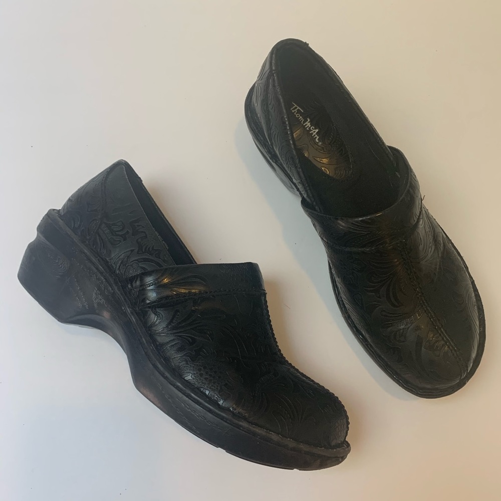 Size 8.5 Thom McCan clogs